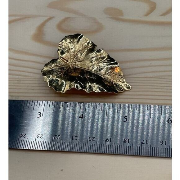 Gold-Tone Leaf Brooch Pendant - Picture 4 of 4